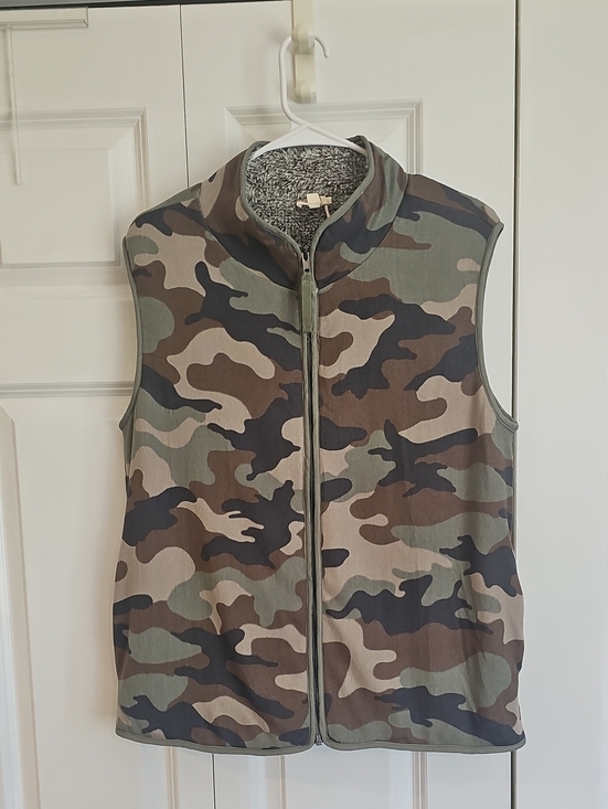 Hem & Thread Jackets & Blazers - Hem & Thread Camo Plush Lined Hoodie Vest